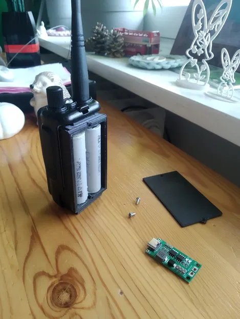 Đế pin mở rộng sử dụng cell 18650 cho Baofeng UV-5R - Image 5