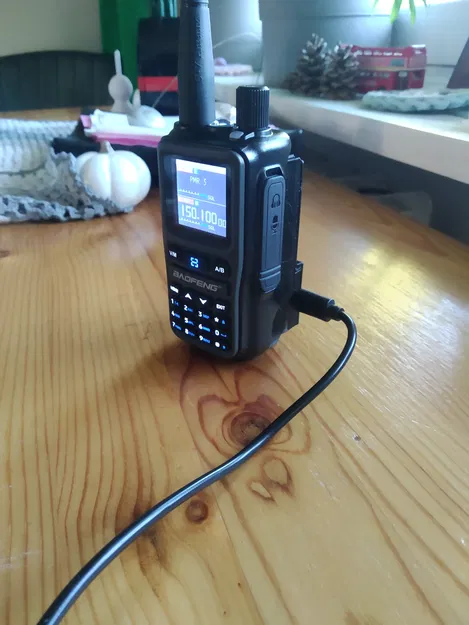 Đế pin mở rộng sử dụng cell 18650 cho Baofeng UV-5R - Image 8