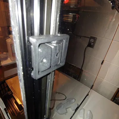 Chốt cài thanh nhôm 2020 cho bản mod Voron Fridge Door