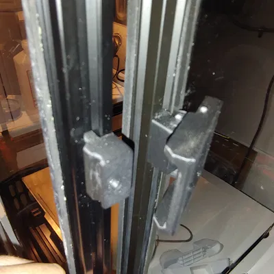 Chốt cài thanh nhôm 2020 cho bản mod Voron Fridge Door