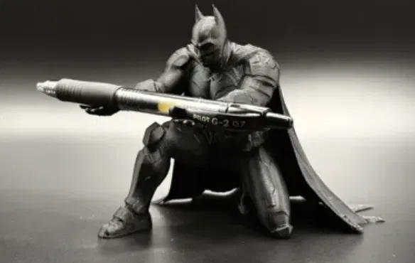 Mô hình Batman giữ bút 3D - Phụ kiện decor độc đáo cho bàn làm việc - Image 1