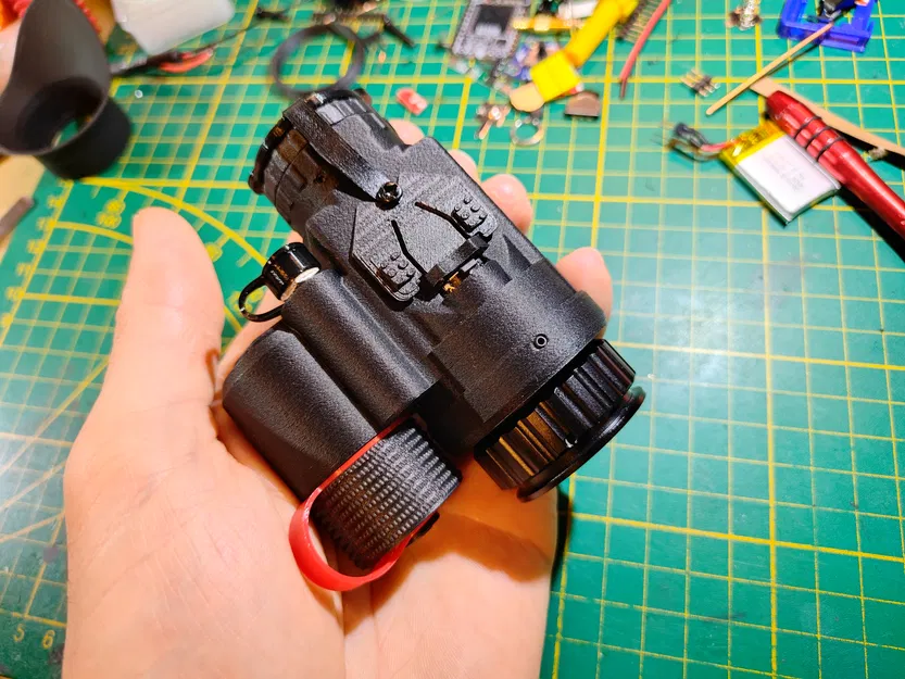 PVS GREMLIN V1 50Hz - Kính nhìn đêm nhiệt mini gắn mũ bảo hiểm - Image 10