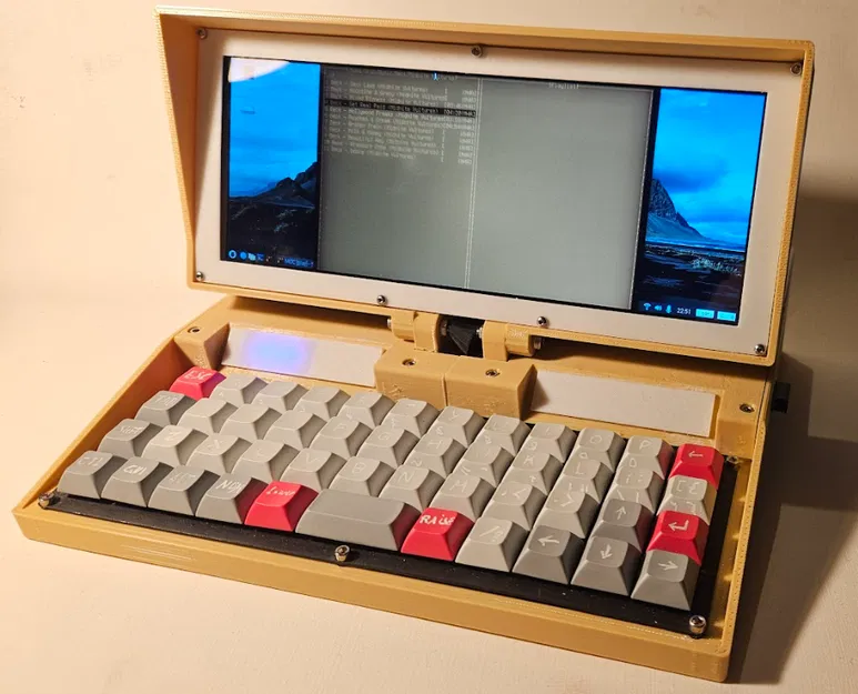 Portable Pi 84 - Máy tính Raspberry Pi 4 cầm tay thiết kế retro - Image 2