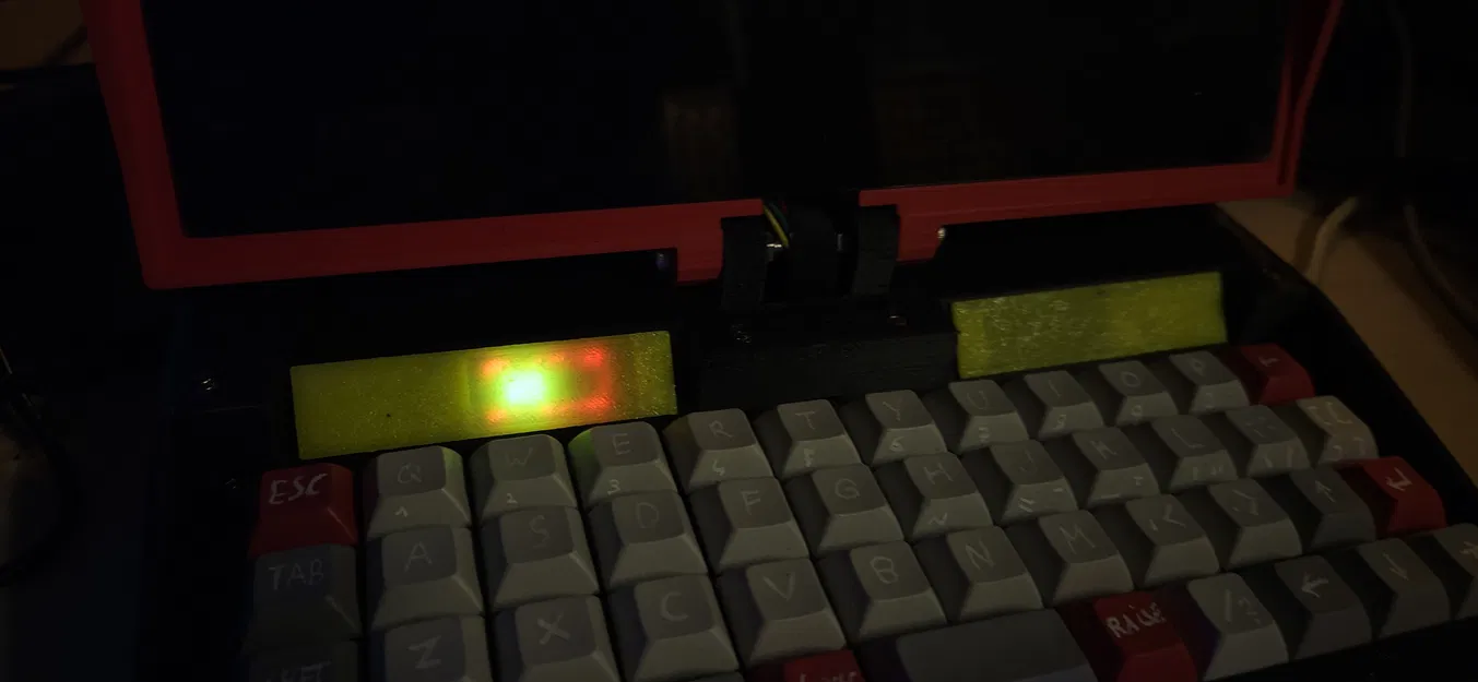 Portable Pi 84 - Máy tính Raspberry Pi 4 cầm tay thiết kế retro - Image 9