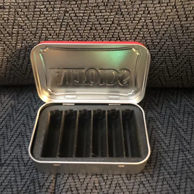 Khay in 3D đựng pin AAA cho hộp thiếc Altoids