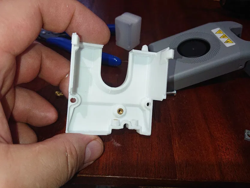 Nắp đậy trục X tích hợp khe đi dây cho Flashforge Adventurer 5M - Image 3