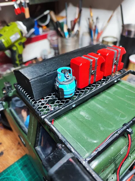 Mô hình bình gas mini cho xe RC 1:10 trang trí cực chất - Image 2