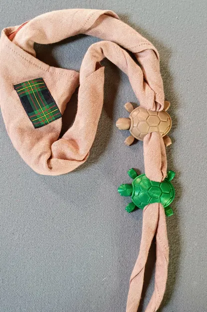 Nút thắt khăn quàng 3D hình rùa (Woggle) cho hướng đạo sinh - Image 2