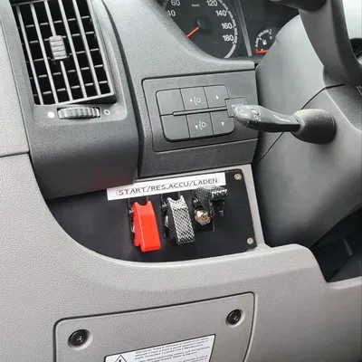 Khay gắn công tắc bổ sung cho bảng điều khiển Fiat Ducato, Boxer, Jumper