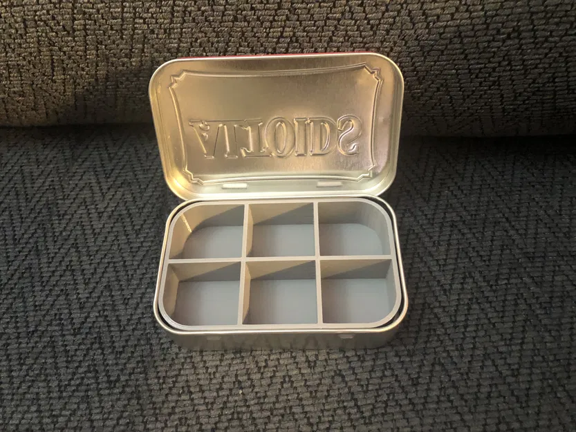 Khay chia 6 ngăn cho hộp kẹo Altoids - Image 1