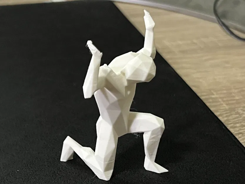 Đế giữ Rubik hình Atlas - Phần cổ cứng cáp hơn - Image 1