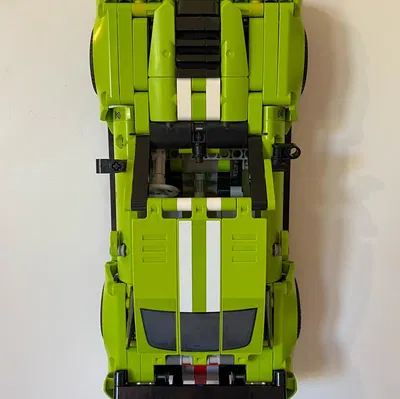 Giá treo tường cho xe LEGO