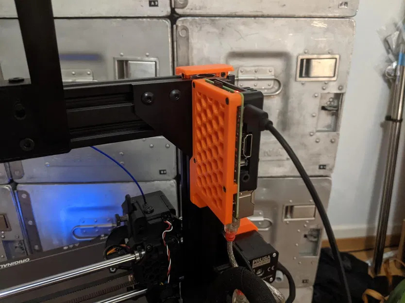 Ngàm gắn Raspberry Pi (dùng với Armor Case) cho khung máy Prusa Bear - Image 1