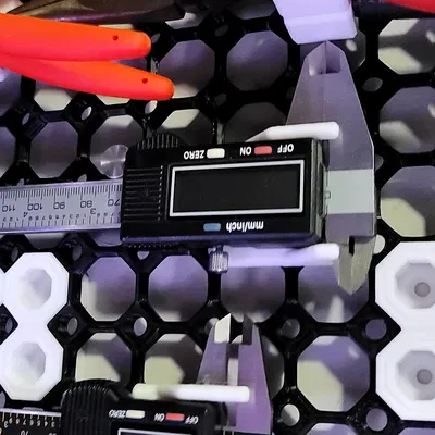 Giá treo thước kẹp (Caliper Holder) cho hệ thống Multiboard