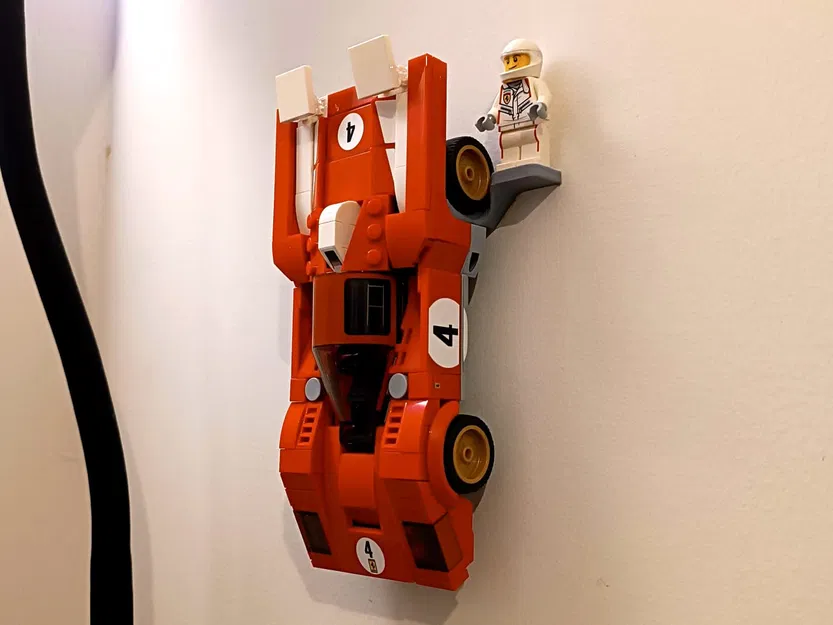 Giá treo tường cho mô hình LEGO Speed of Champions Ferrari - Image 1