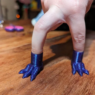 Bàn chân quái vật (dành cho ngón tay)