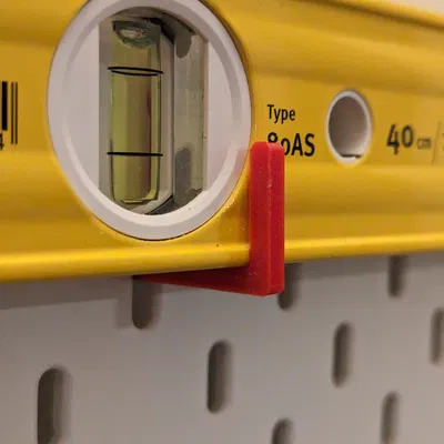 Móc treo thước thủy Stabila Type 80 trên bảng IKEA Skadis