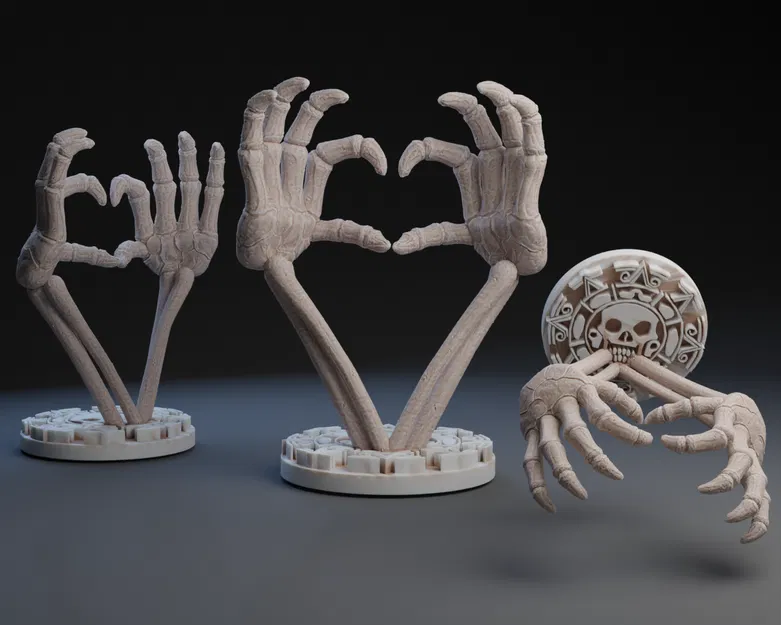 Mô hình bàn tay xương tạo hình trái tim trang trí Halloween - Image 1