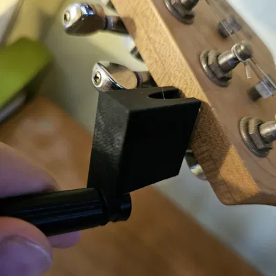 Dụng cụ quay lên dây đàn Guitar và Bass 3D in tại nhà