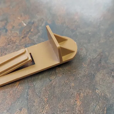 Kẹp kệ tủ cho ván dày 5/8 inch với chốt 3/16 inch