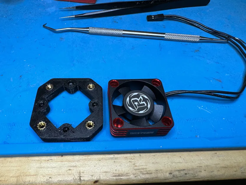 Ngàm gắn quạt cho Walksnail - Image 2