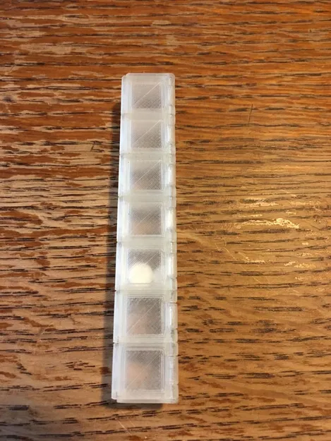 Hộp Đựng Thuốc 7 Ngày Nhỏ Gọn - Image 2