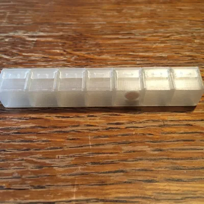 Hộp Đựng Thuốc 7 Ngày Nhỏ Gọn