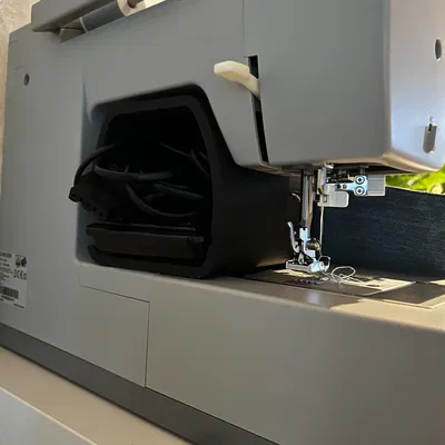 Hộp đựng bàn đạp (foot pedal) cho máy may Singer Heavy Duty