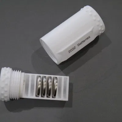 Hộp đựng pin 2032 thiết kế gọn gàng, tiện lợi