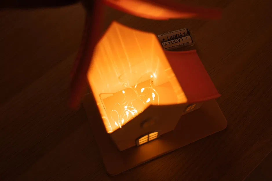 Nhà thờ nhỏ phát sáng - Image 2