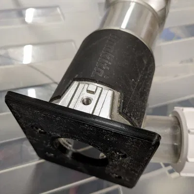 Đế phay Makita RT0700C làm rãnh Beadboard