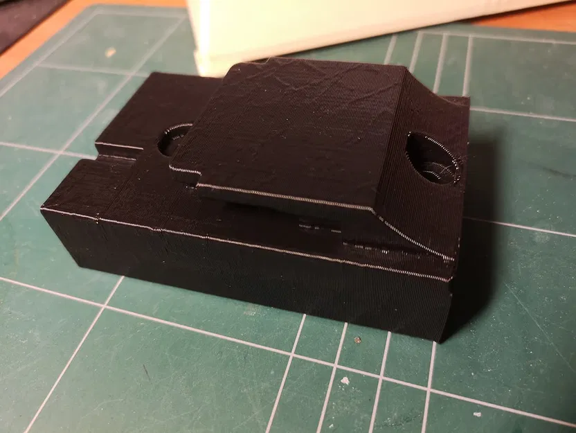 Giá Treo Máy Khoan DeWalt 18V Li-Ion XR - Image 3