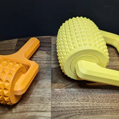 Con lăn massage cầm tay in 3D nhỏ gọn (Print-in-place)