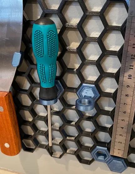 Vòng treo tua vít HSW (HSW Screwdriver Loop) - Image 1