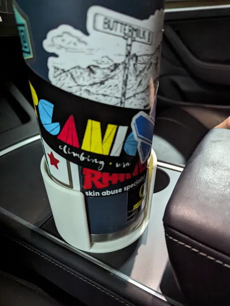 Giá đỡ cốc cho Tesla - Dùng cho Yeti Rambler 36oz và lon Red Bull - Image 1