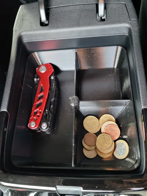 Khay Để Đồ Bệ Tì Tay Cho Kia Ceed (CD) - Image 1