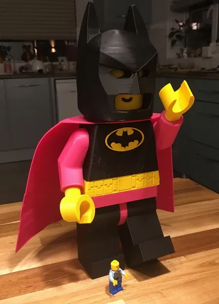 Mô hình Batman 700% phong cách LEGO - Image 1