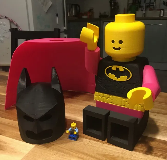 Mô hình Batman 700% phong cách LEGO - Image 2
