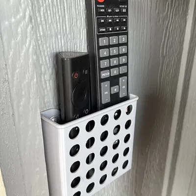 Giỏ Treo Tường Đựng Remote Tiện Lợi Cho Mọi Không Gian