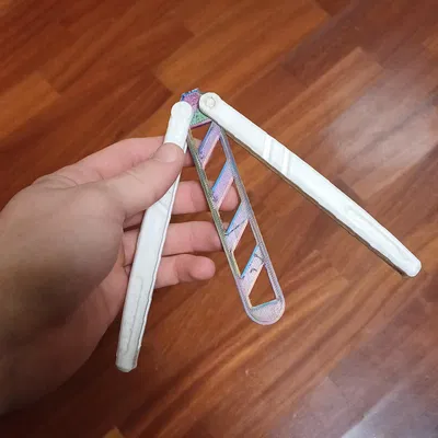 Mô hình dao bướm (Butterfly Knife) in 3D tập luyện an toàn