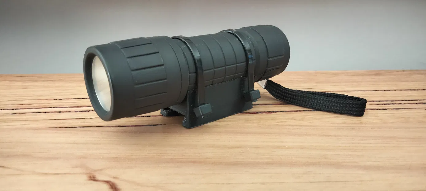 Ngàm gắn đèn pin Tactical cho Nerf blaster tiện lợi - Image 3