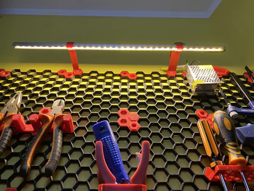 Ngàm gắn đèn LED cho bảng treo dụng cụ Honeycomb Wall - Image 1