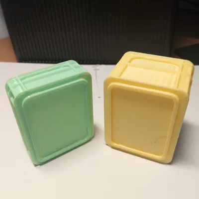 Thùng bia mini xếp chồng: Dựng pin, linh kiện, đồ dùng văn phòng