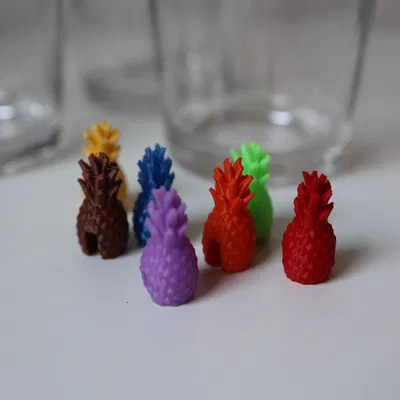 Bộ đánh dấu ly hình quả thơm cho tiệc tùng