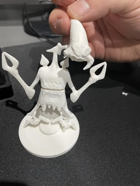 Mô hình 3D nhân vật Kurvinox từ series Kapitan Bomba - Image 3