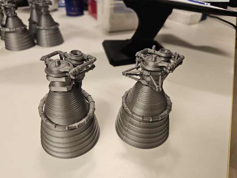 Mô hình động cơ tên lửa Saturn V F-1 (đã gộp liền khối) - Image 3