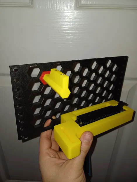 Bảng gắn Honeycomb Storage Wall (HSW) 3U cho tủ rack 10 inch - Image 2