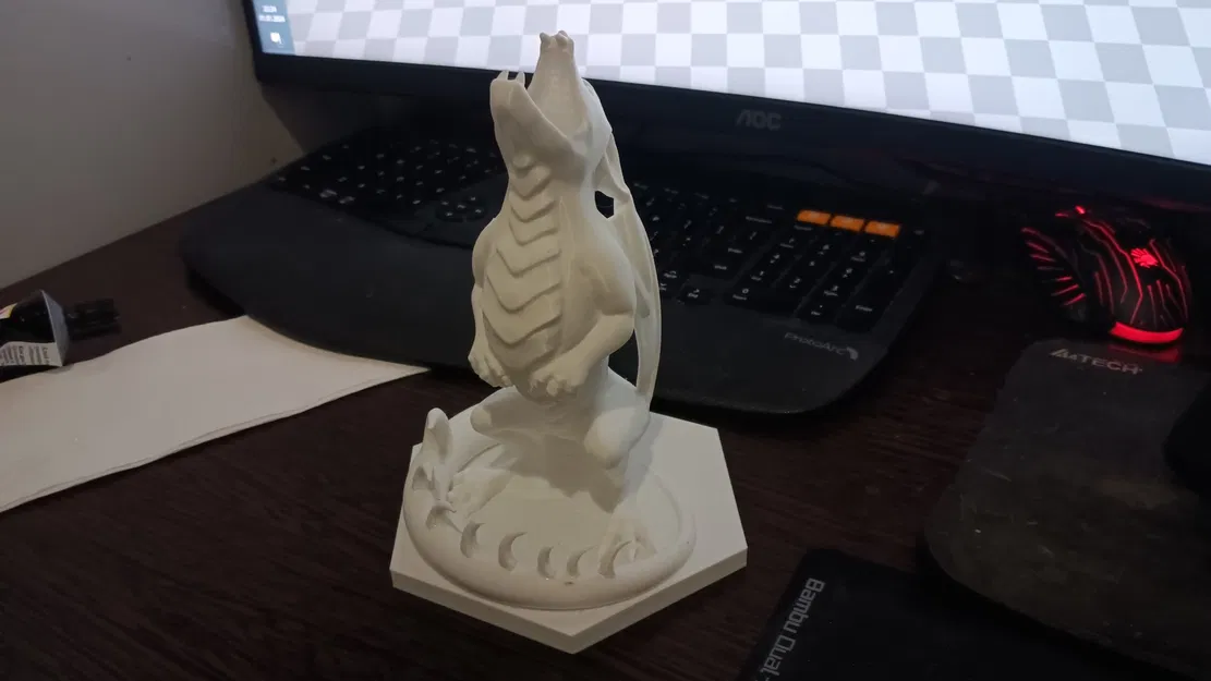 Tháp đổ xúc xắc hình rồng độc đáo cho game thủ Dungeons and Dragons - Image 1