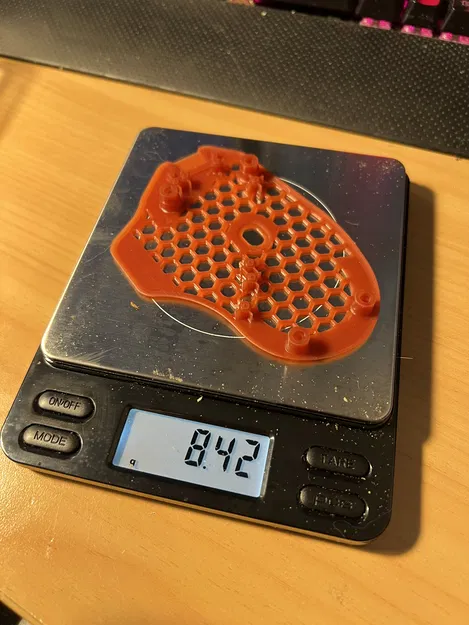 Đế chuột G502 Hero siêu nhẹ có kèm chỗ để ngón cái - Image 3