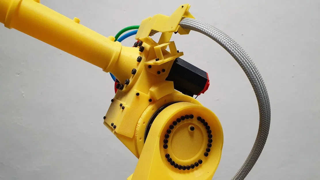 Mô hình Robot Fanuc R-2000iB/210F (tỉ lệ 1:5) - Image 9